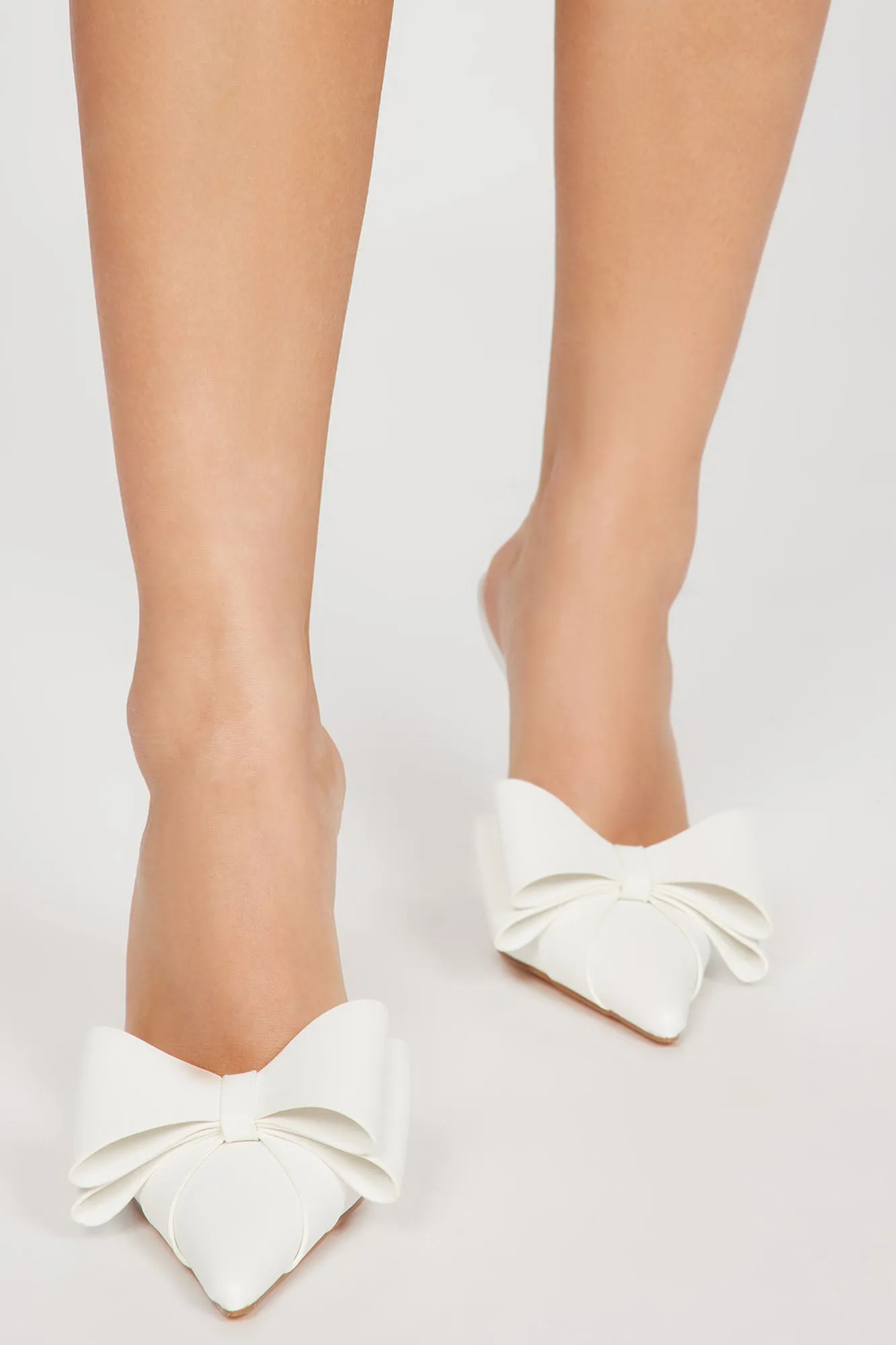 Always Pretty Pumps - White