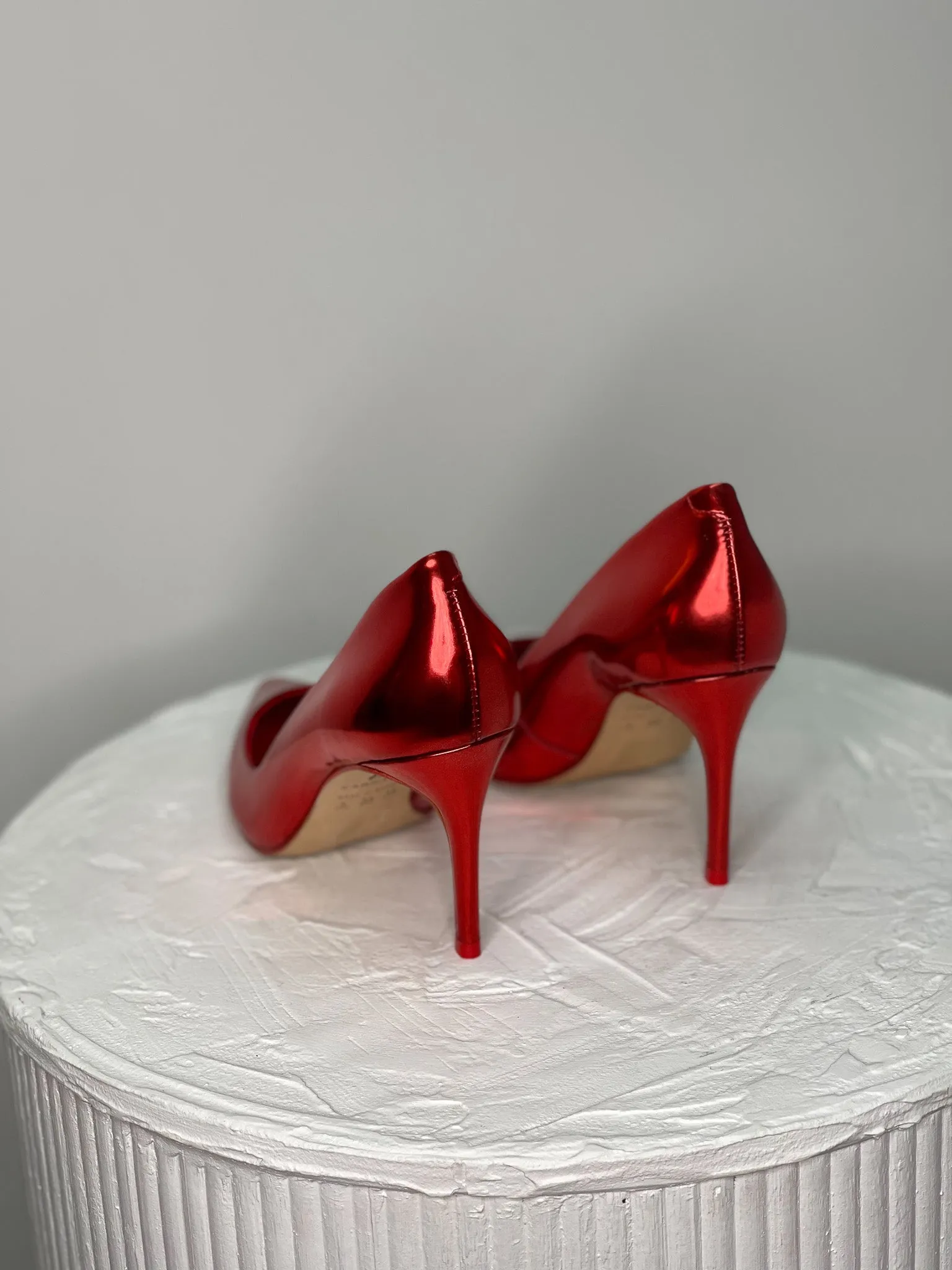Anna Heel - Red