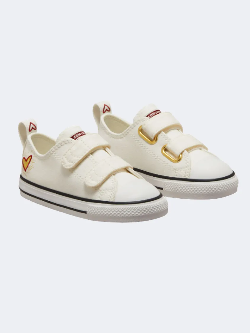Converse Chuck Taylor  Easy-On Hearts Infant-Unisex Lifestyle Shoes Vintage White