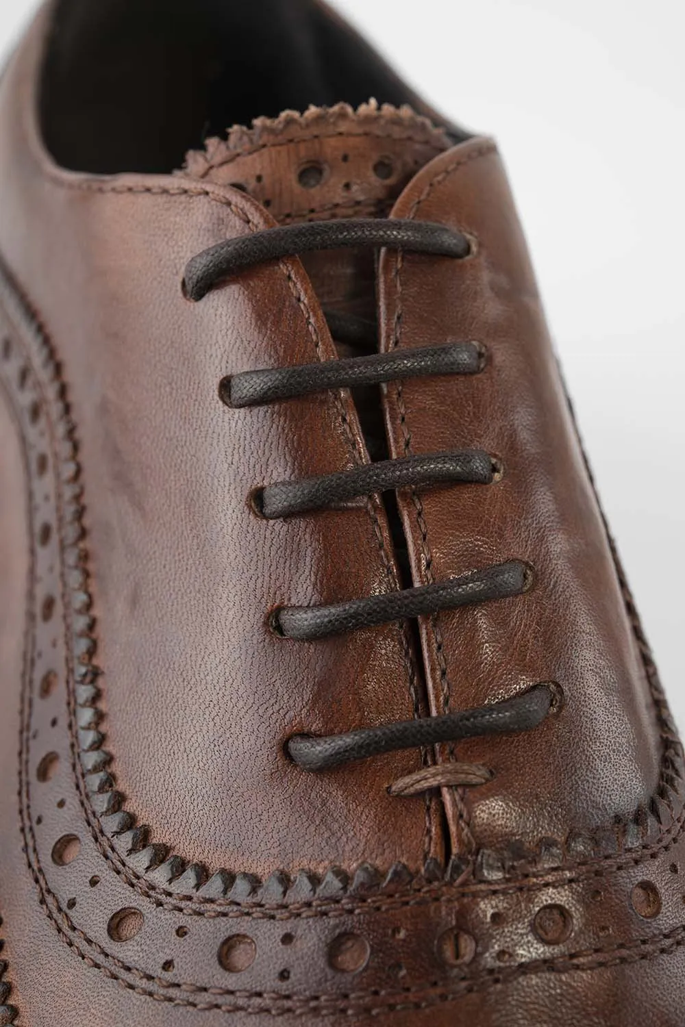 LENNOX cognac brogue oxford shoes.