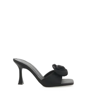 Quinella Heel